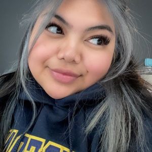 Meet your Posher, Karissa